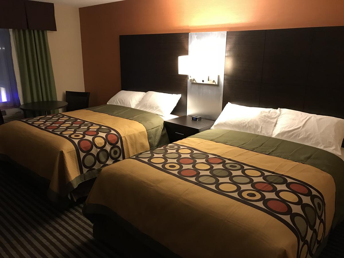 Neepawa Bay Hill Inns & Suites מראה חיצוני תמונה