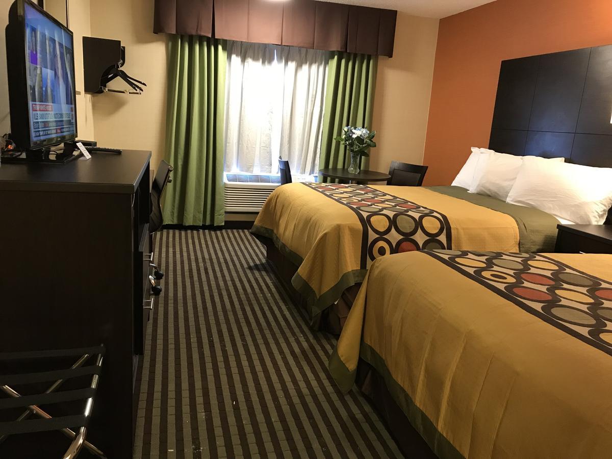 Neepawa Bay Hill Inns & Suites מראה חיצוני תמונה