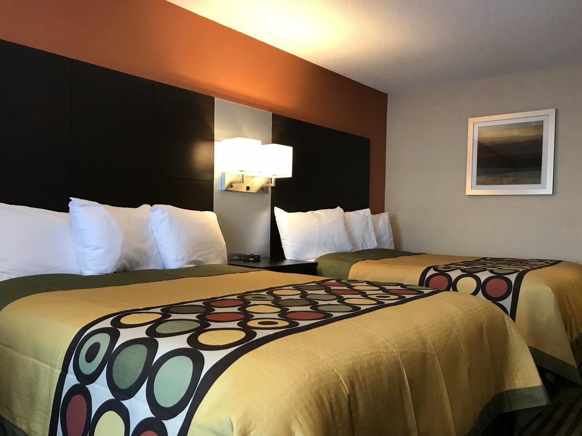 Neepawa Bay Hill Inns & Suites מראה חיצוני תמונה