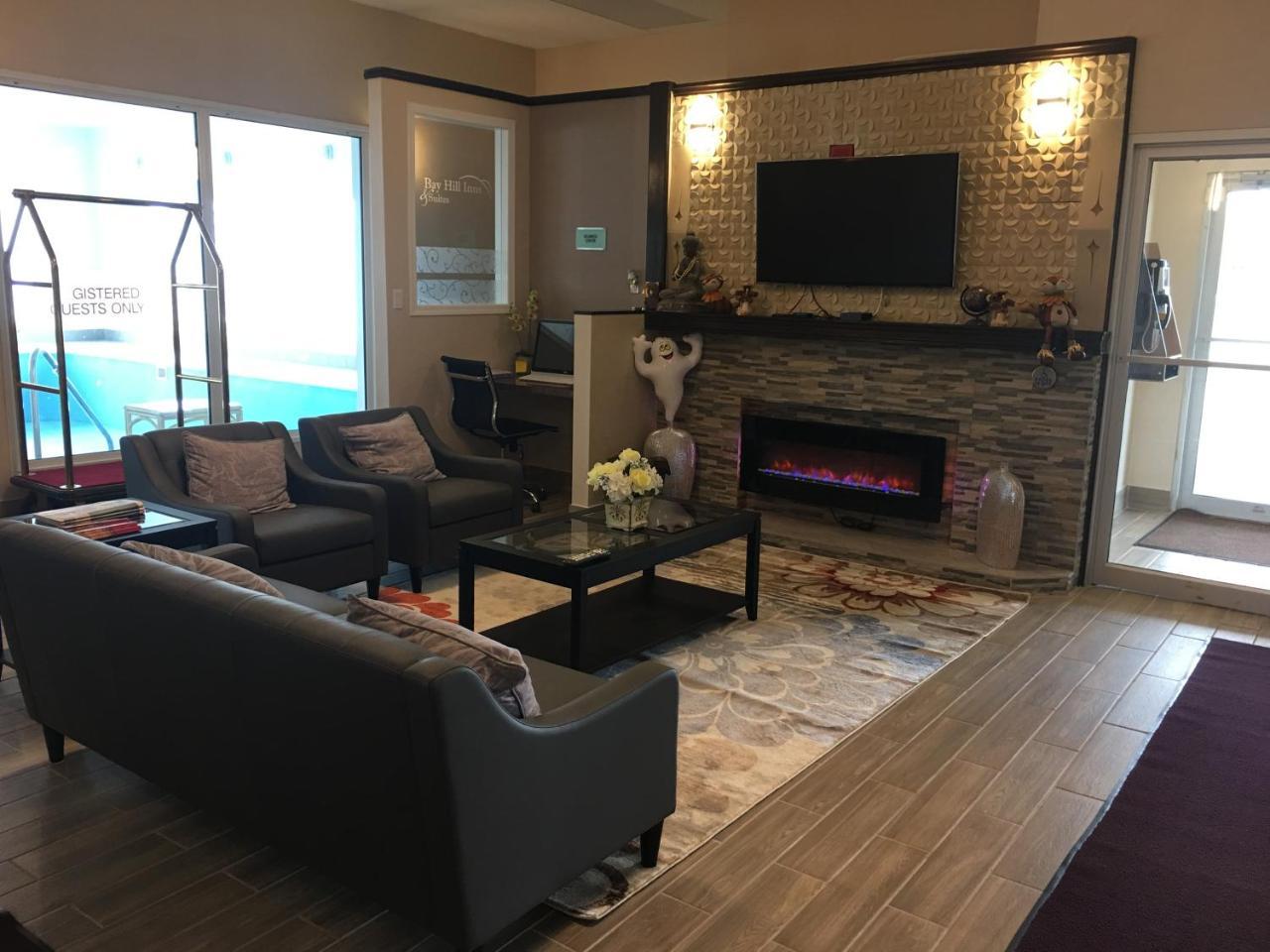Neepawa Bay Hill Inns & Suites מראה חיצוני תמונה