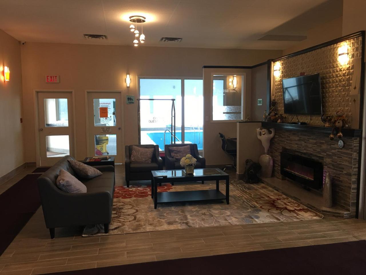 Neepawa Bay Hill Inns & Suites מראה חיצוני תמונה