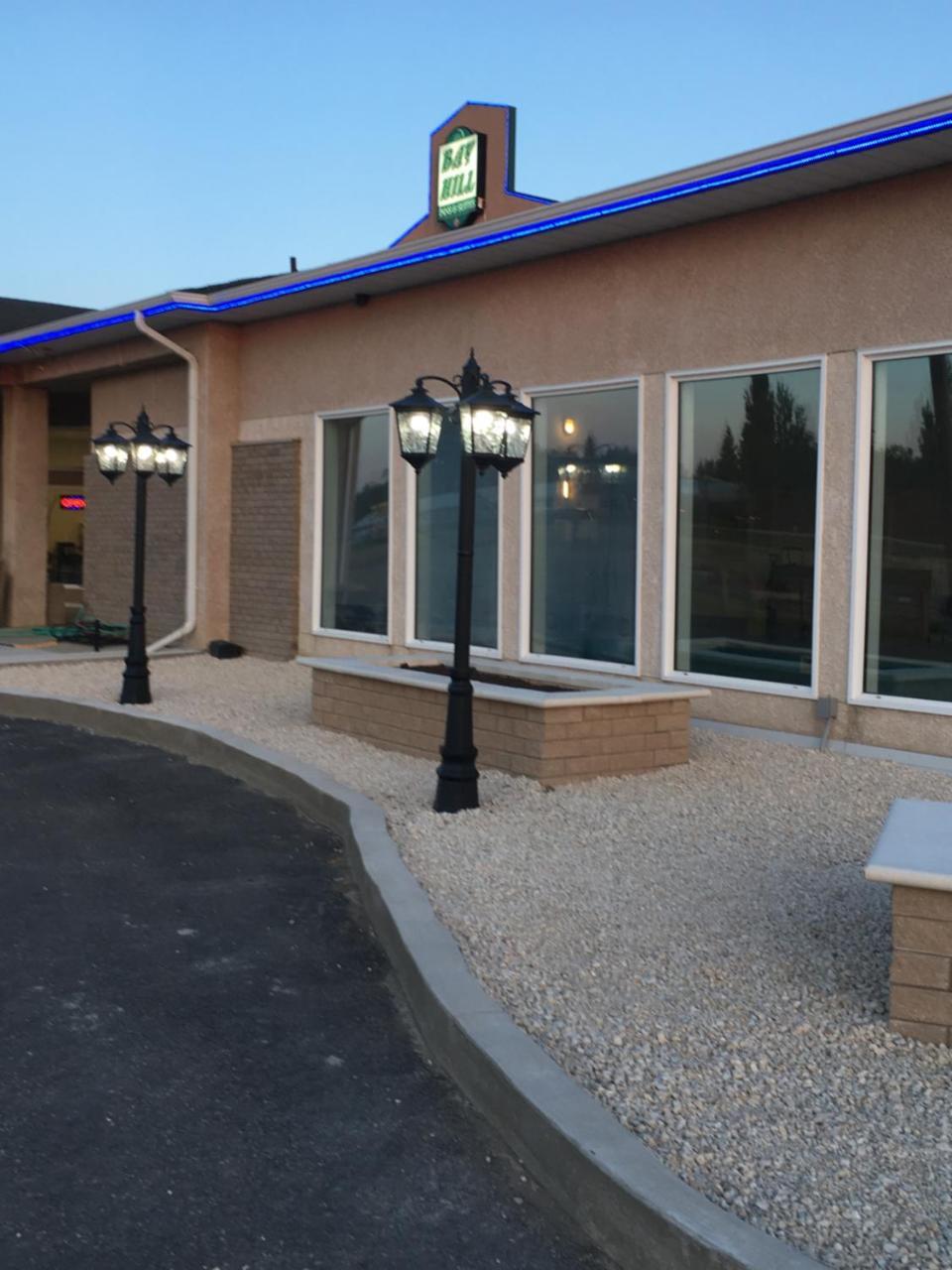 Neepawa Bay Hill Inns & Suites מראה חיצוני תמונה